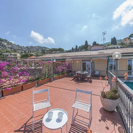 Апартаменты Attico Con Terrazza Vista Da Sogno *
